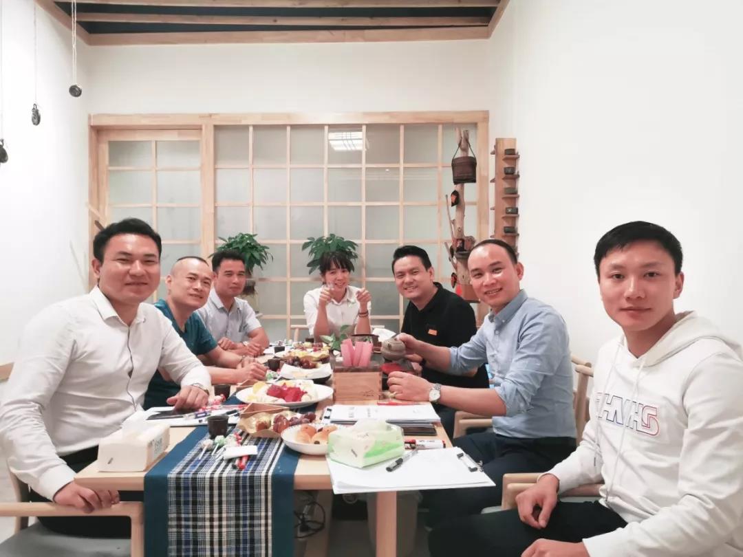 工程、材料中心管理層“裸心會(huì)”丨茶短情長，一場來自心靈的對(duì)話！