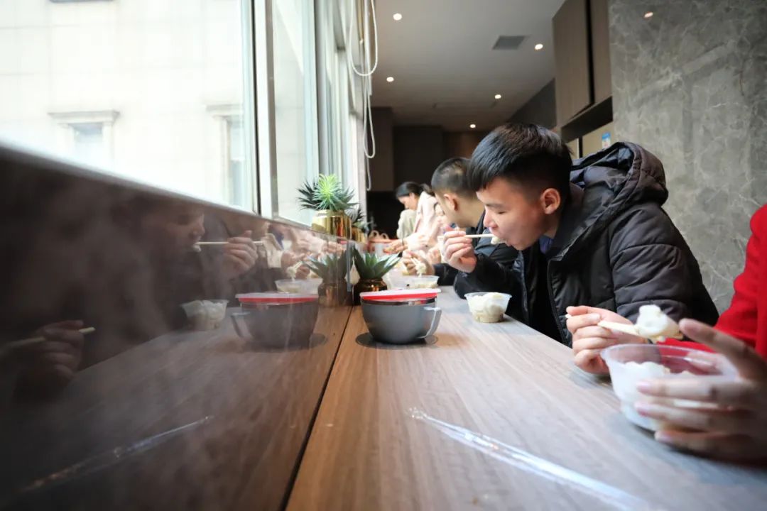冬至丨溫暖如約而至，平安順?biāo)欤?>
        							</a>
        						</div>
        						
        						<div   id=